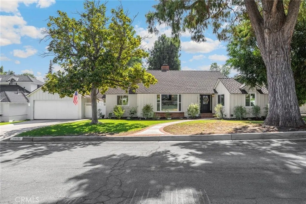 14464 Eastridge