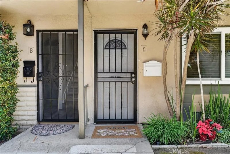 8788 Valley View C