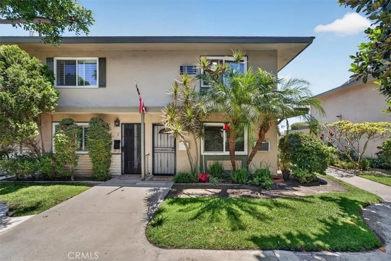 8788 Valley View C