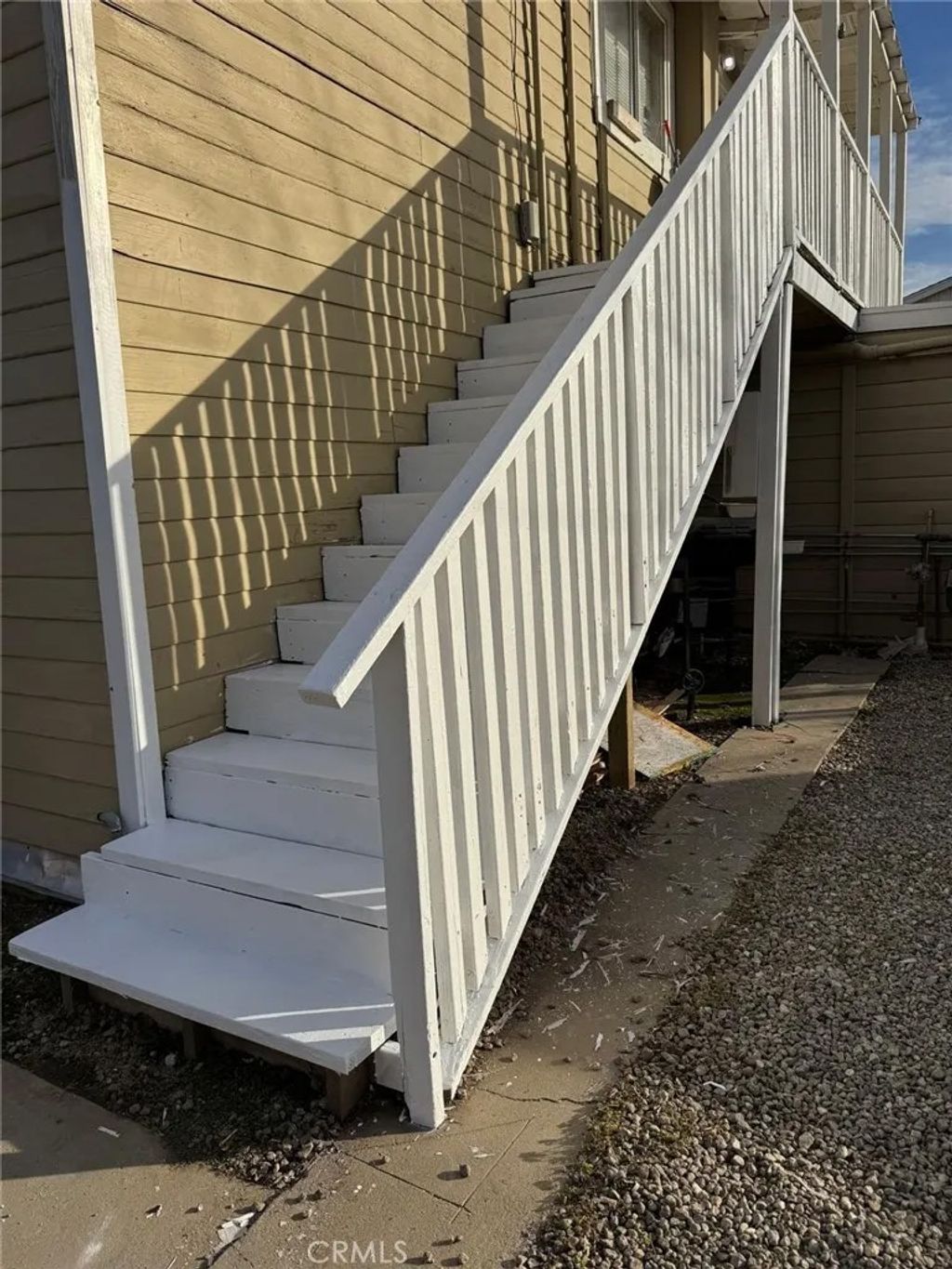 Photo of 820 Woodrow Ave, Bakersfield, CA 93308 (MLS # SR25281370)