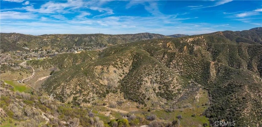 Photo of 43460 Newview Dr, Lake Hughes, CA 93532 (MLS # SR26043472)