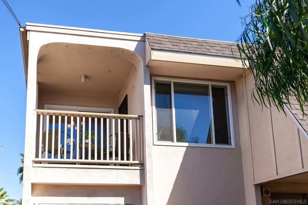 Photo of 3888 Groton St #3, San Diego, CA 92110 (MLS # 250044900)