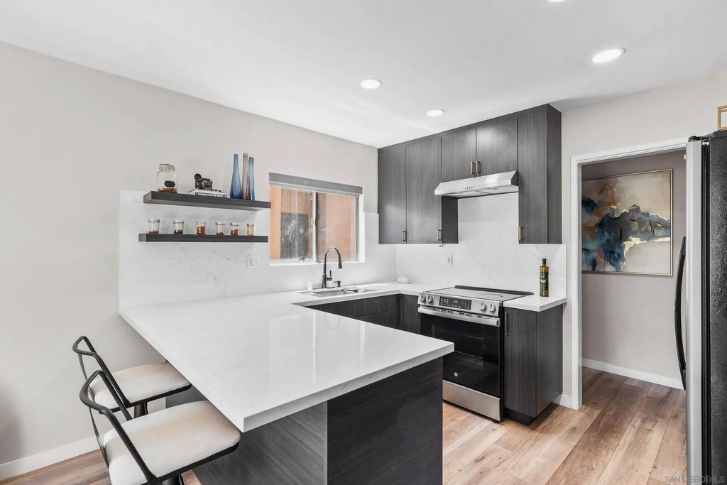 Photo of 17093 W Bernardo Dr #205, San Diego, CA 92127 (MLS # 2600143)