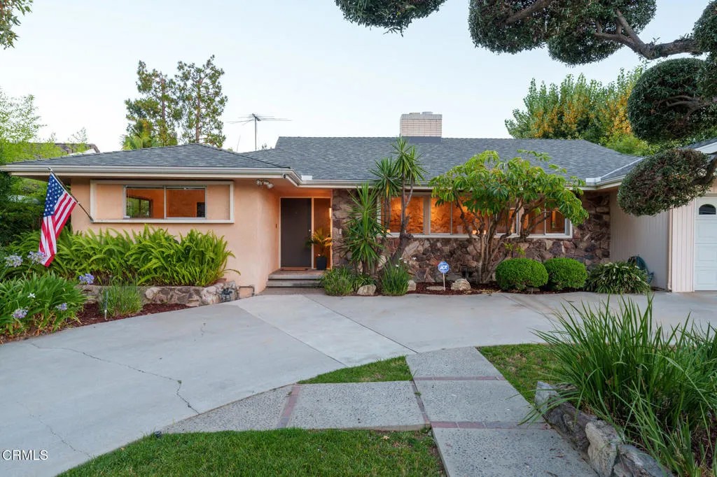 460 Sharon Road