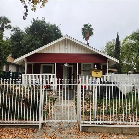 Photo of 4280 9th St, Riverside, CA 92501 (MLS # SW25280104)