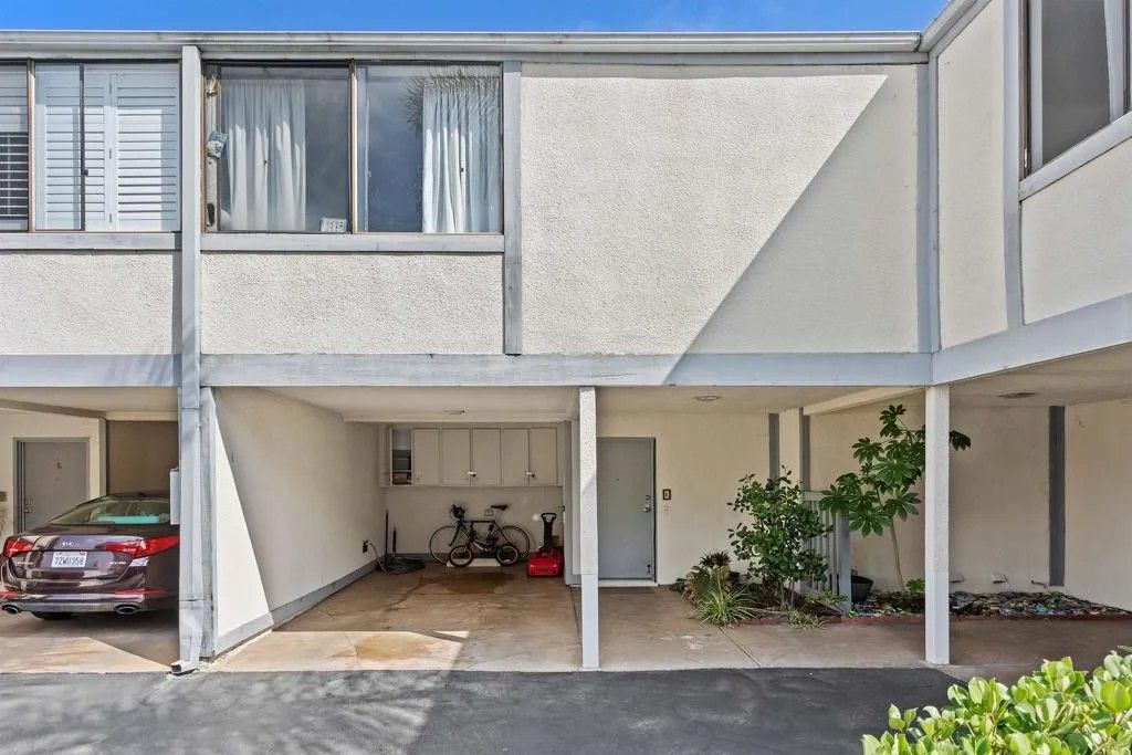 Photo of 2388 Altisma Way #10 or K, Carlsbad, CA 92009 (MLS # NDP2508167)