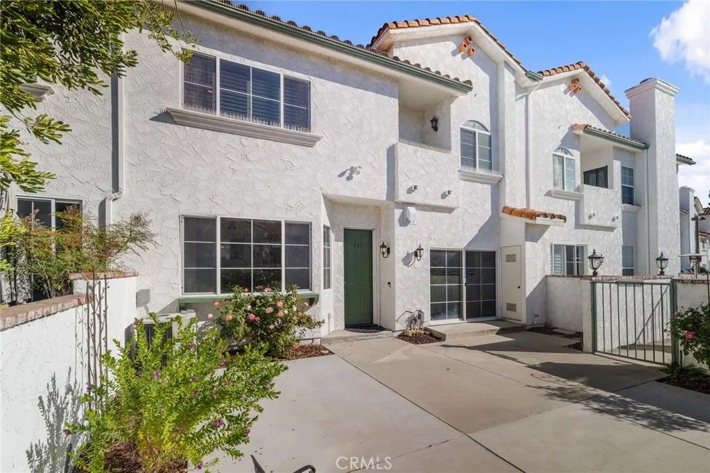 Photo of 351 Westlake Vista Lane, Thousand Oaks, CA 91362 (MLS # CV25279537)