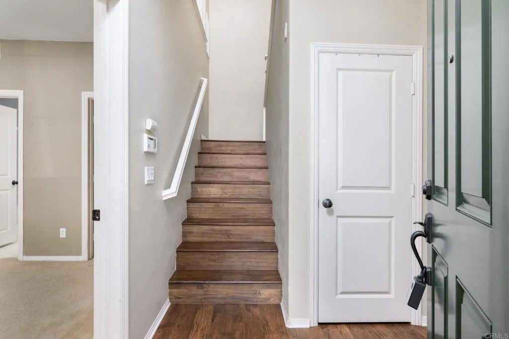 2208 Pasadena CT 12