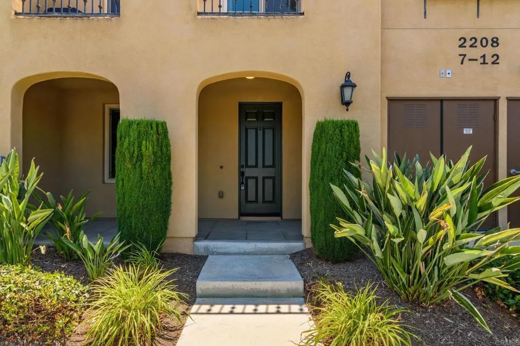 2208 Pasadena CT 12