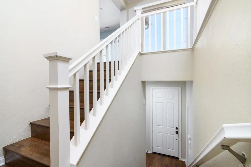 2208 Pasadena CT 12