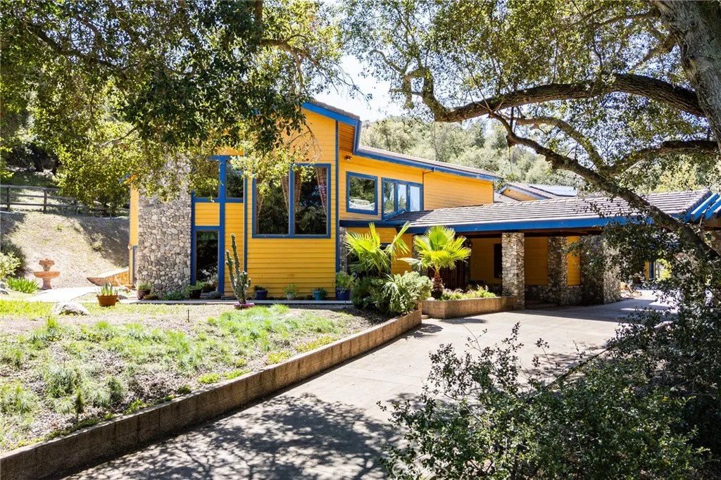 19251 Hombre Lane