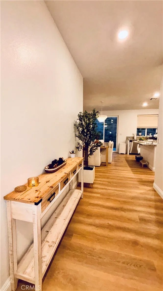 27344 Rolling Ridge