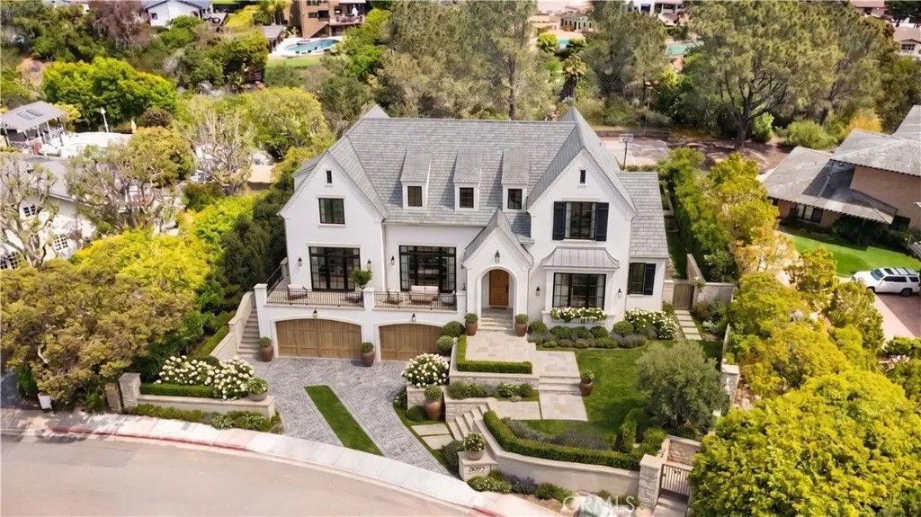 Photo of 6099 La Jolla Scenic Dr, La Jolla, CA 92037 (MLS # ND26094669)