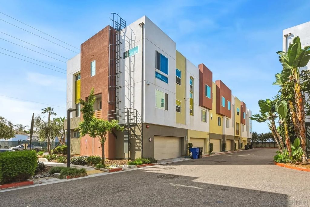 Photo of 748 Shoreline Rd, Chula Vista, CA 91910 (MLS # 260006640)