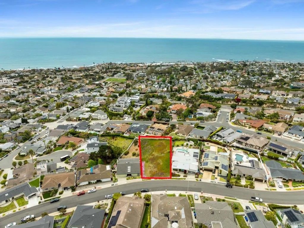 Photo of 5452 Moonlight, La Jolla, CA 92037 (MLS # NDP2504094)