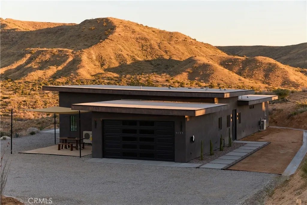 5137 Pioneertown Road
