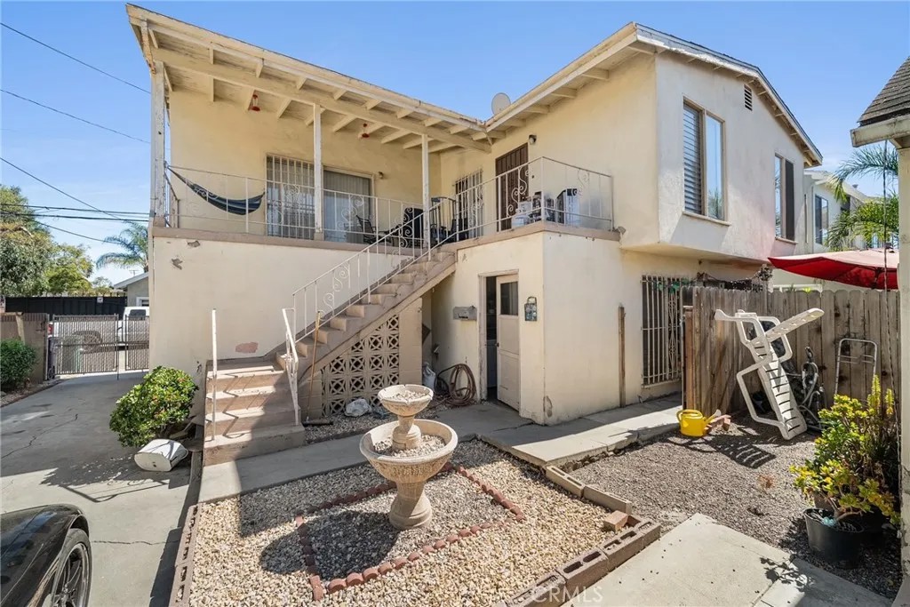2038 San Anseline