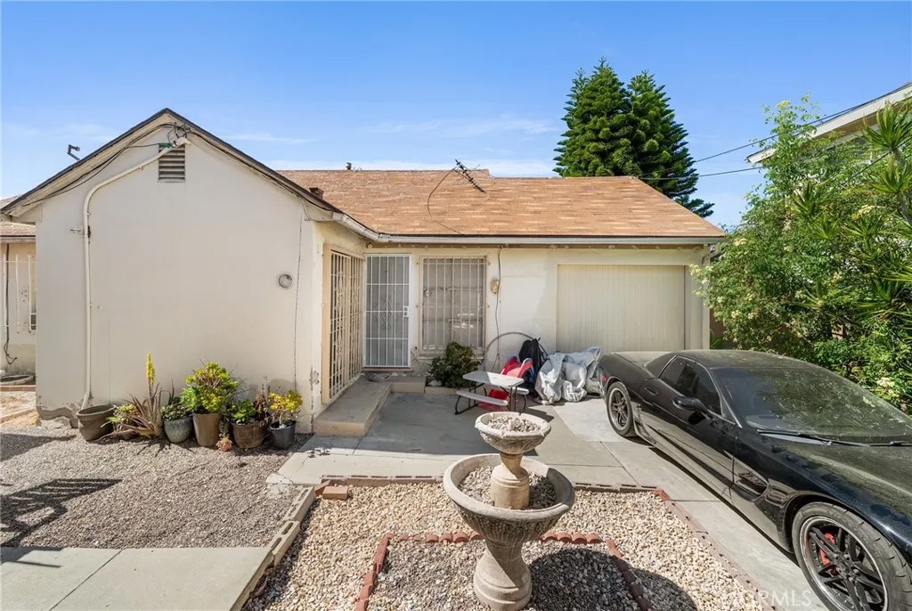2038 San Anseline