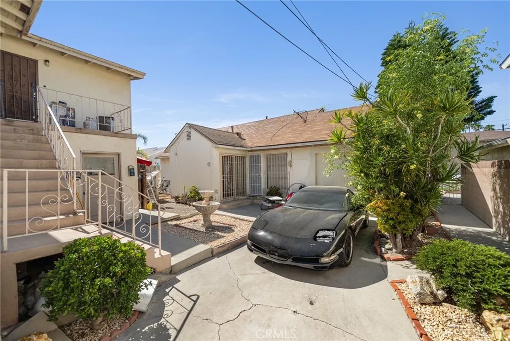 2038 San Anseline