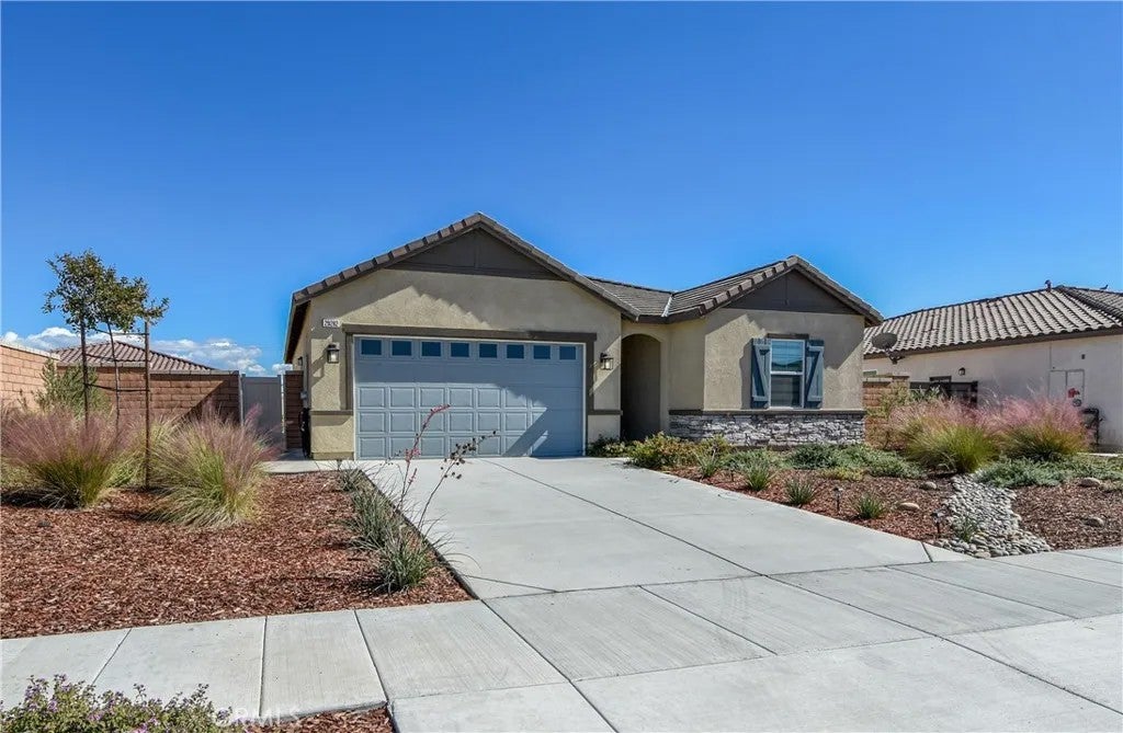 29282 Searchers Court
