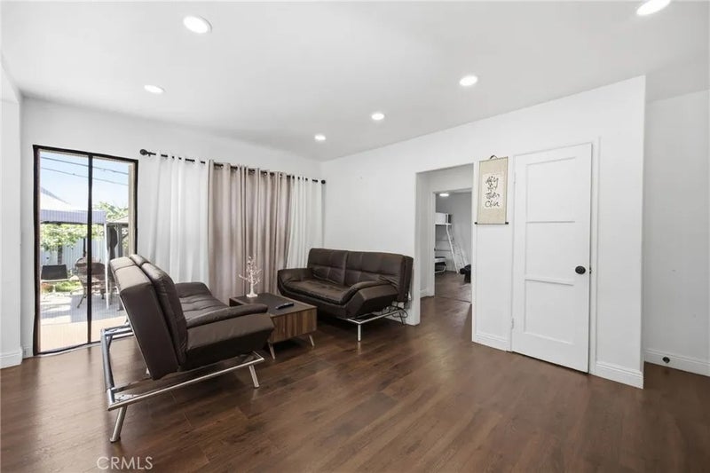1926 W 18th Street
