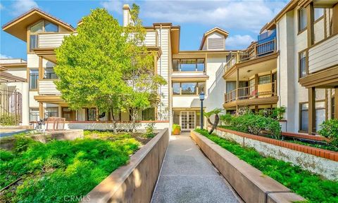 Photo of 2567 Plaza Del Amo #109, Torrance, CA 90503 (MLS # SB25245615)