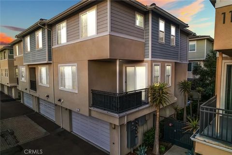 Photo of 11313 Zapata Ave #6, Mira Mesa, CA 92126 (MLS # SW25254952)