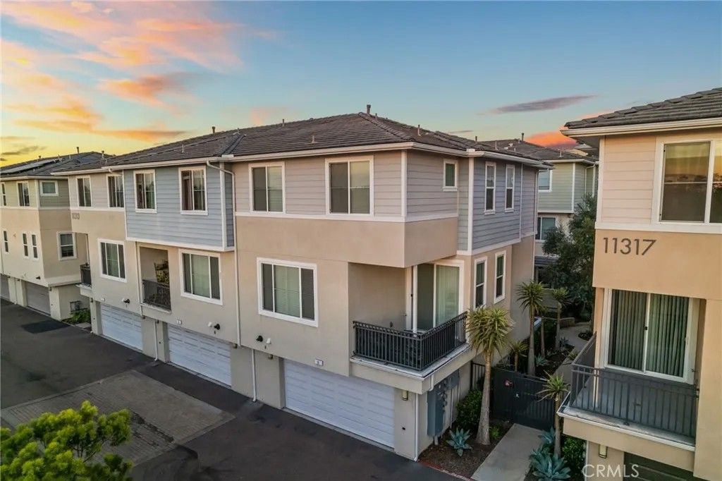 Photo of 11313 Zapata Ave #6, Mira Mesa, CA 92126 (MLS # SW25254952)