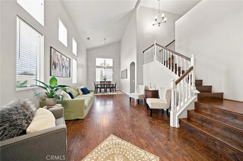 34293 Oakwood
