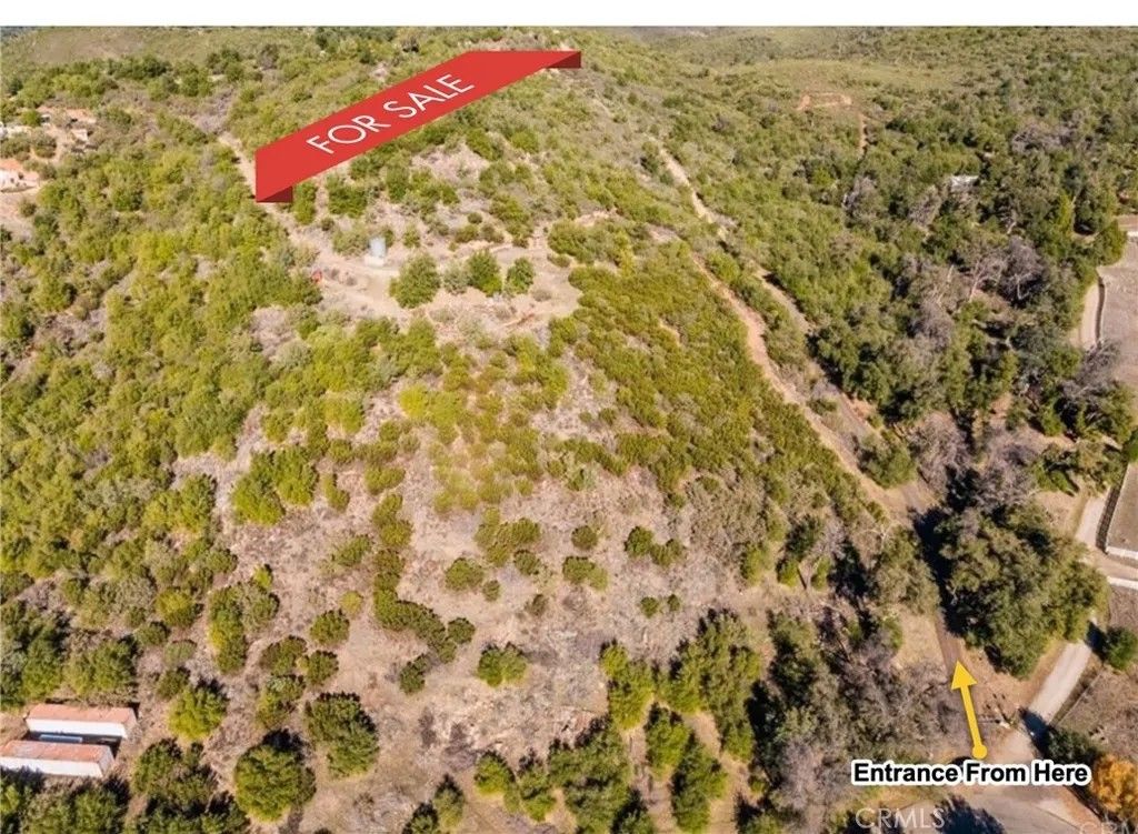 Photo of 5627 Poco Montana Rd, Julian, CA 92036 (MLS # DW25147641)