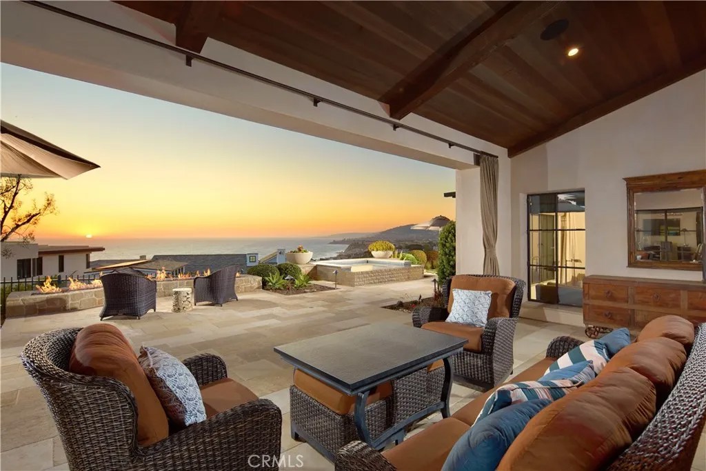 17 Pacific Ridge Place