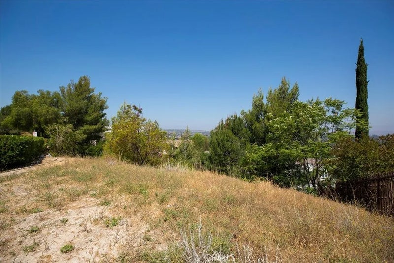23805 Bella Vista