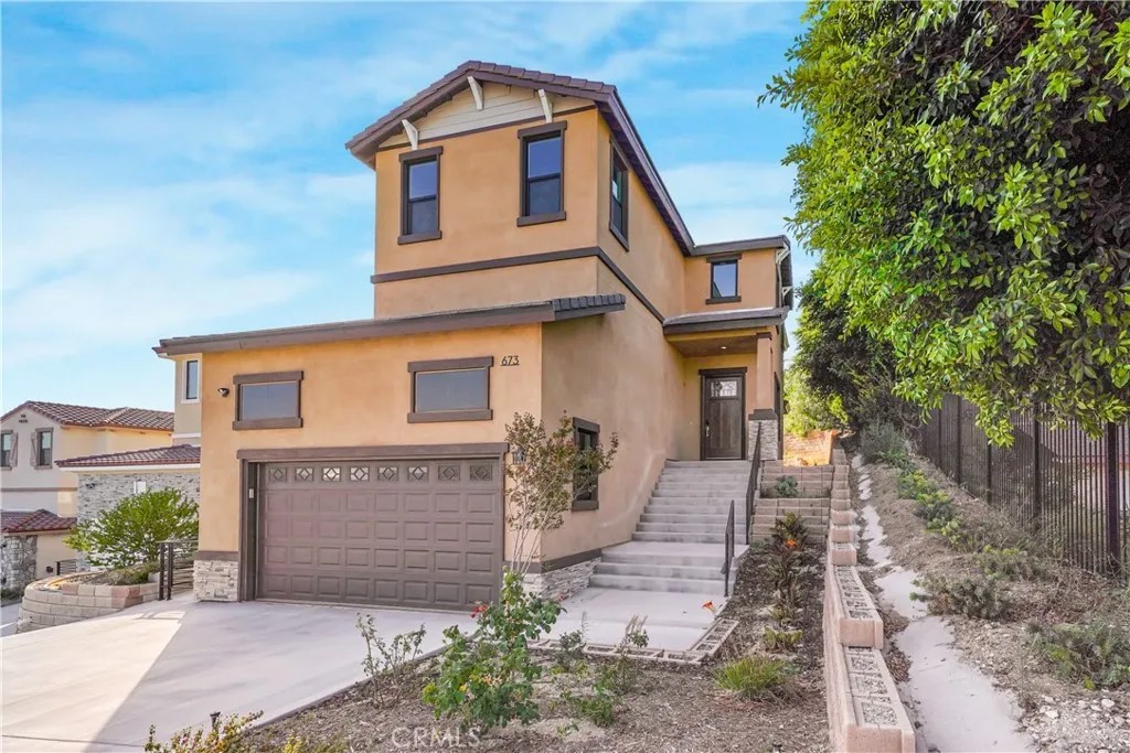 673 Castlehill