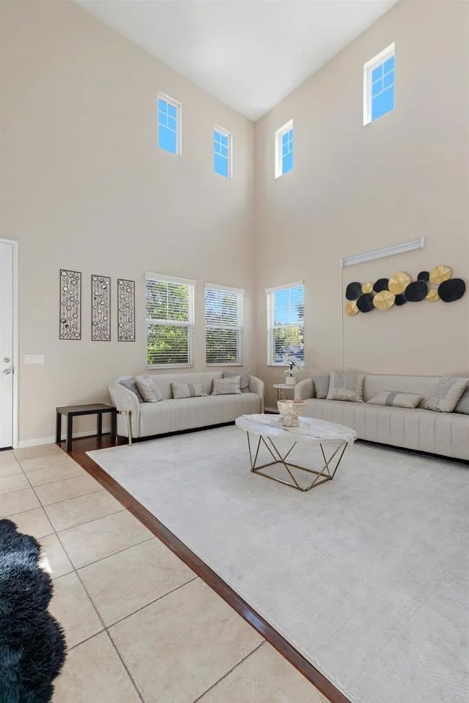 30241 Trois Valley Street