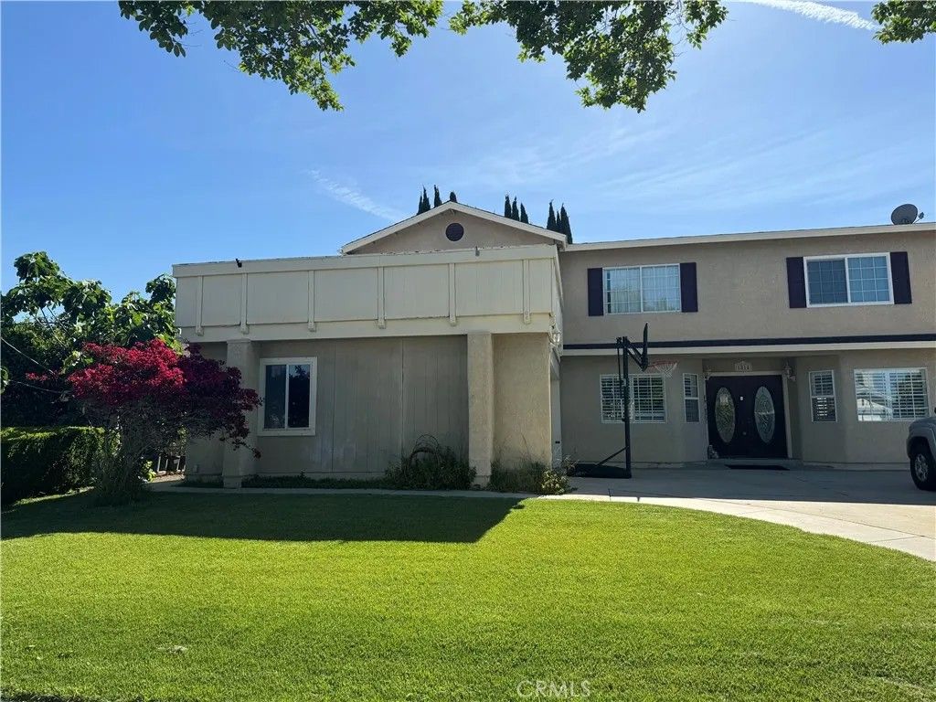 Photo of 1814 Glenview Avenue, Simi Valley, CA 93063 (MLS # NS26022749)