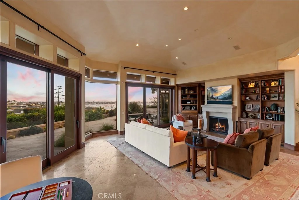 600 Ramona