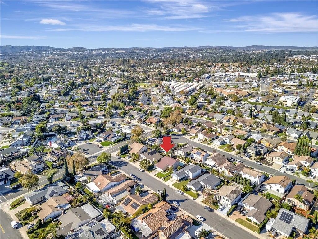 Photo of 24955 Wells Fargo Dr, Laguna Hills, CA 92653 (MLS # OC25271787)