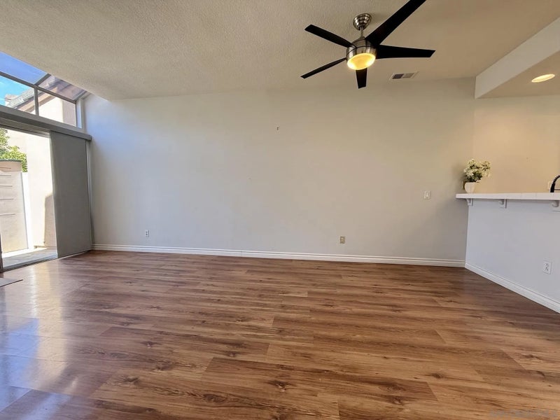 992 S Country Glen Way