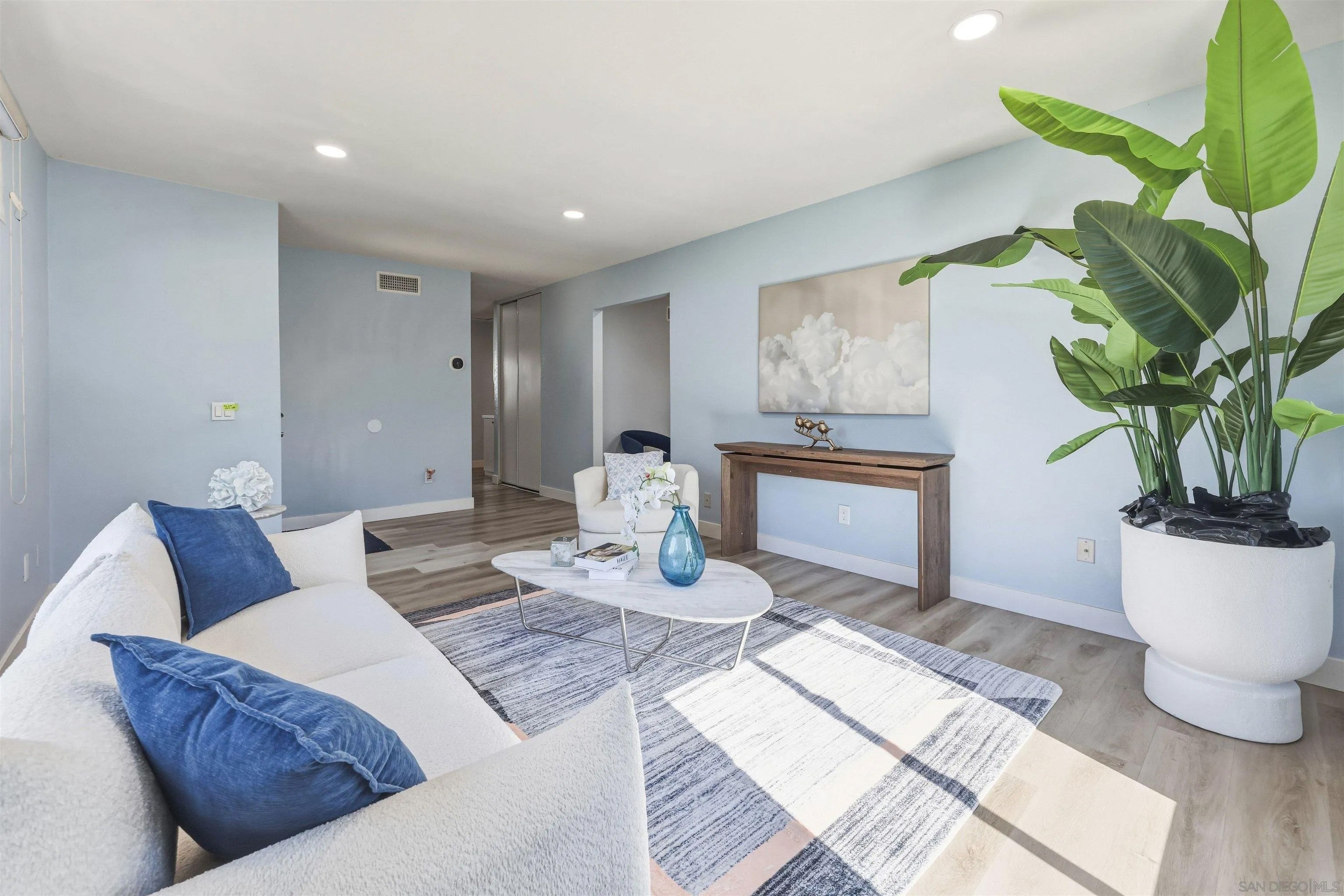 7760 Parkdale Cove