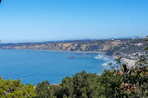 1641 Crespo Dr, La Jolla, CA 92037 - #: NDP2510342