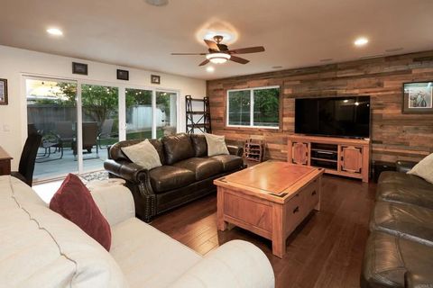 Tiny photo for 10049 Riverhead Dr, Rancho Penasquitos, CA 92129 (MLS # NDP2511353)