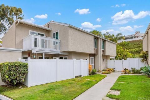 1081 Woodlake Dr Cardiff By The Sea CA 92007