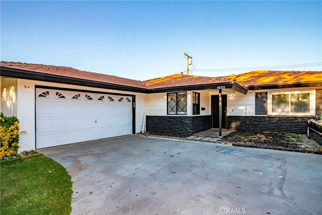 44516 15th West