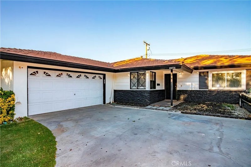 44516 15th West
