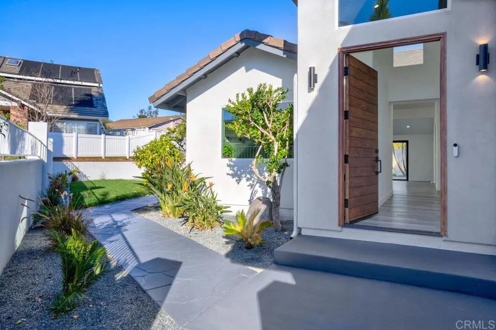 Photo of 3647 Hazelhurst Place, Bonita, CA 91902 (MLS # PTP2507002)
