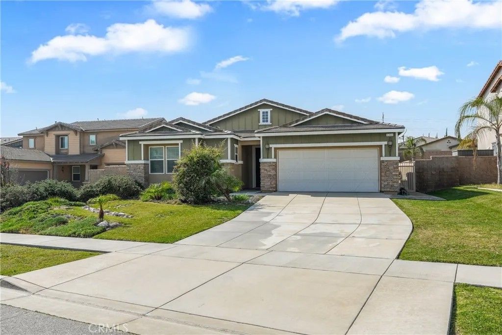 Photo of 6322 Driftwood Place, Rancho Cucamonga, CA 91739 (MLS # CV26035268)