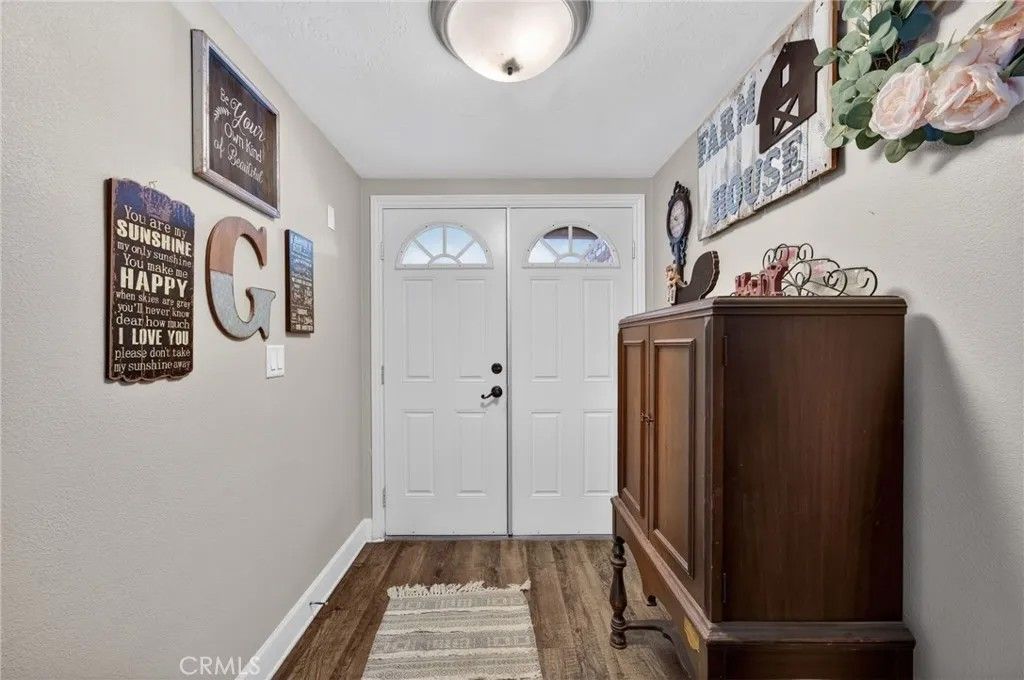 Photo of 41221 Jamaica Ln, Hemet, CA 92544 (MLS # SW26022556)