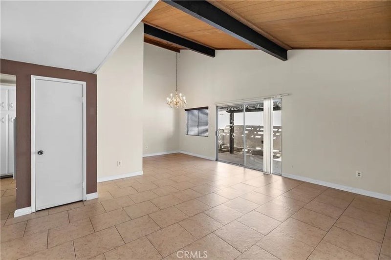 1404 Fredericks Lane