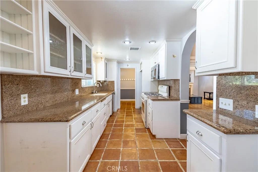 Photo of 505 Marilyn Lane, Redlands, CA 92373 (MLS # IG26137545)