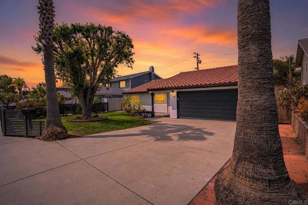 Photo of 1250 Connecticut St, Imperial Beach, CA 91932 (MLS # PTP2605158)